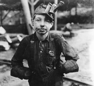 Lewis W. Hine, Boy at Turkey Knob Mine, 1908